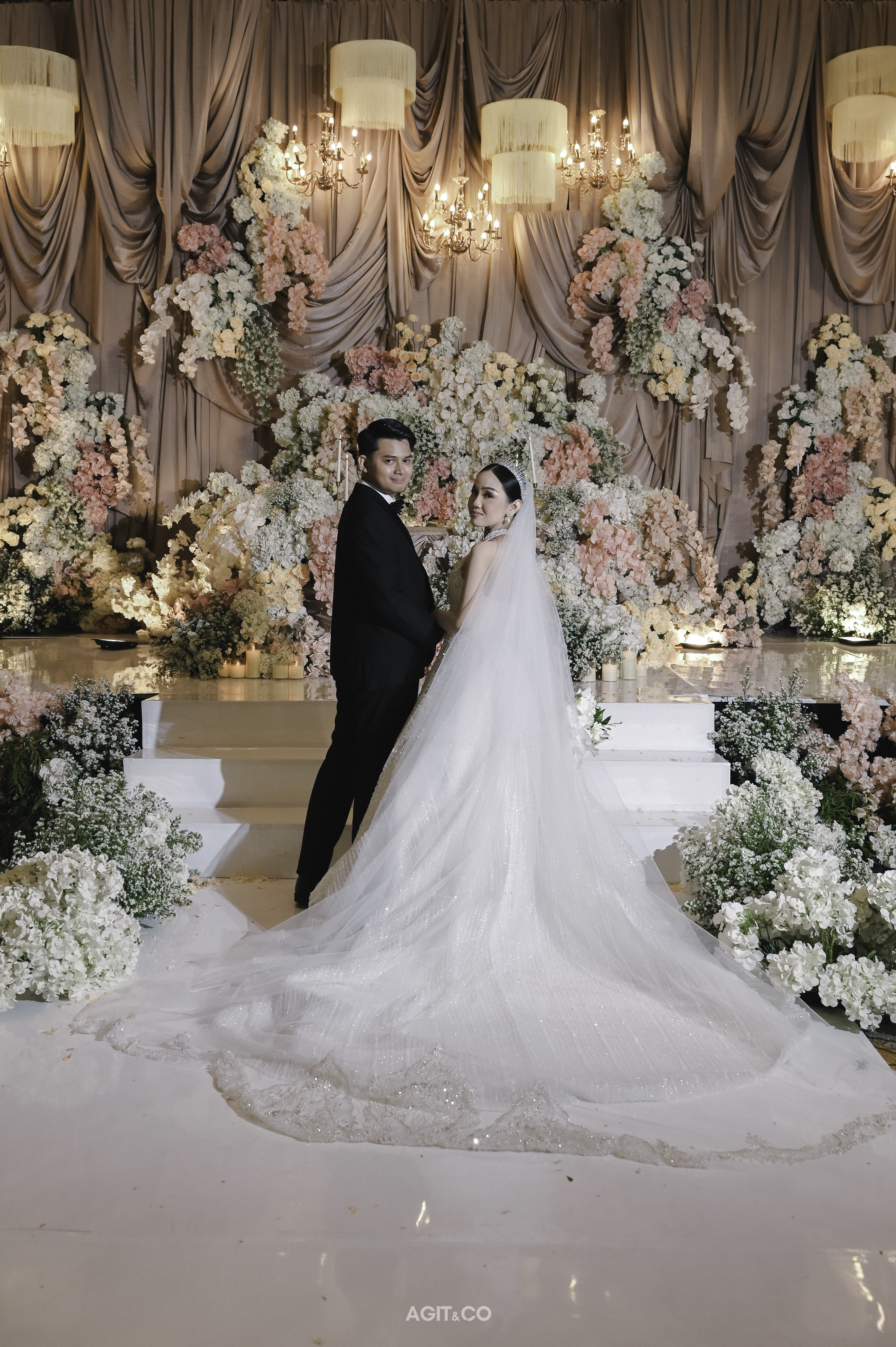 KBS_1590EDIT AGIT AND CO 402